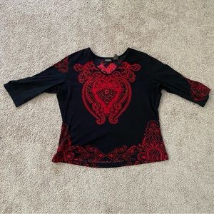 Sara Studio black and red design mid length sleeve